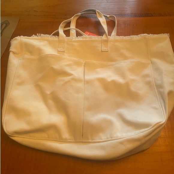 NWT Sundry Anchor Beach Tote - Picture 2 of 3